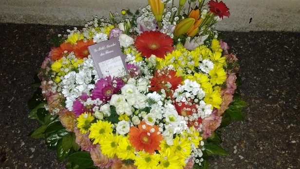 Création de bouquet en coeur pour deuil à Saint-Jean